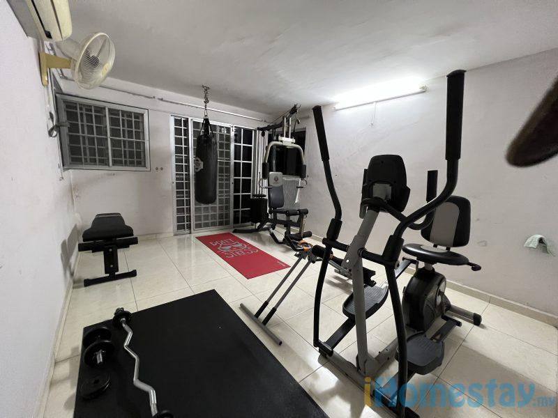 Cinta Homestay Pool Manjung