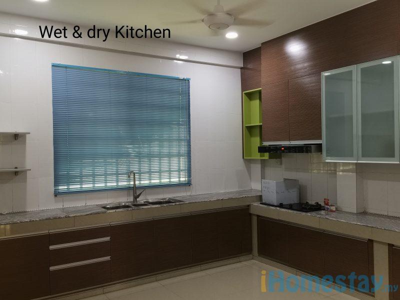 House 4bedroom with 4toilet 10pax.