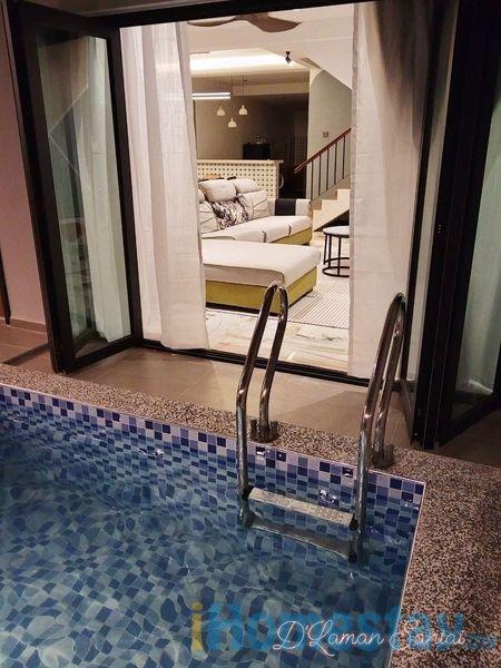DLAMAN SANTAI KUANTAN WITH PRIVATE POOL