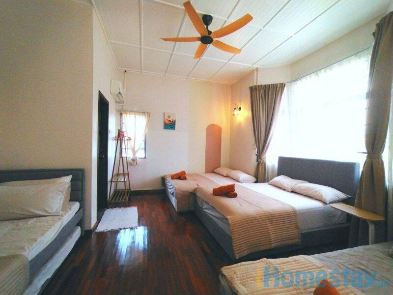 Bungalow Tok Sira with pool 30pax 2km tc